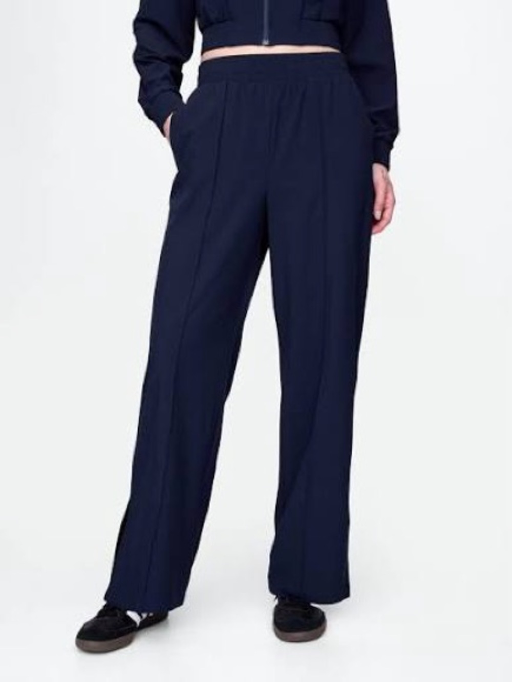GAP Wide Leg Pants in Navy - Picture 2 of 13